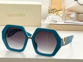 Picture of Valentino Sunglasses _SKUfw52329402fw